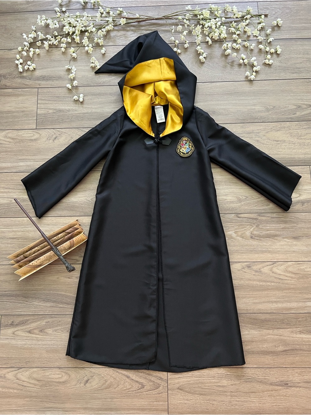 Harry Potter Kids Hufflepuff Robe Costume (Wand not included)